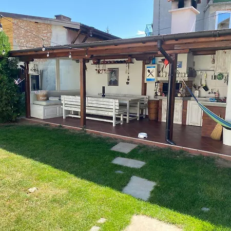 Dom wakacyjny The Clock House