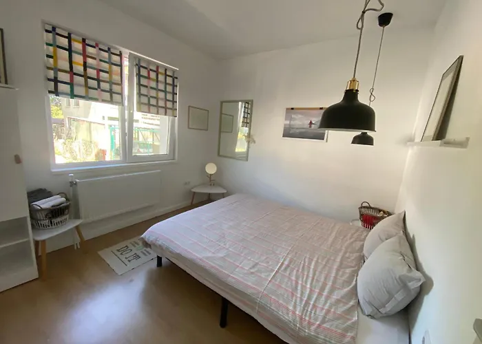 The Clock House בית נופש