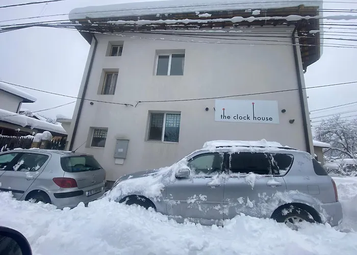 The Clock House סמוקוב